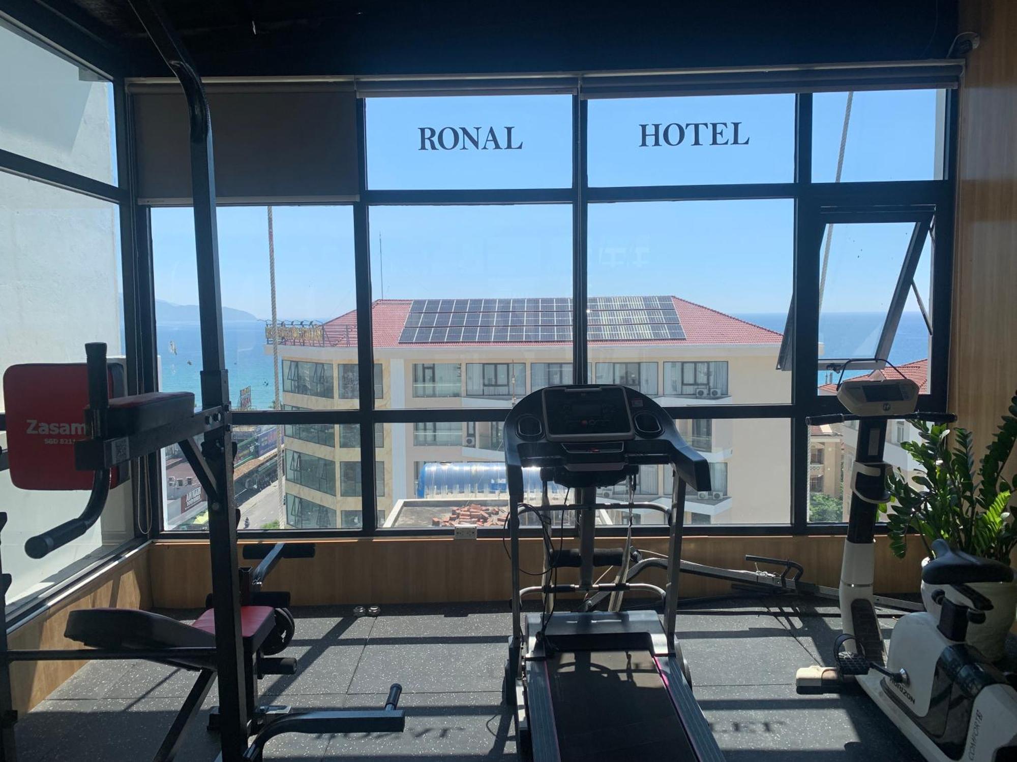 Ronal Hotel ダナン市 エクステリア 写真