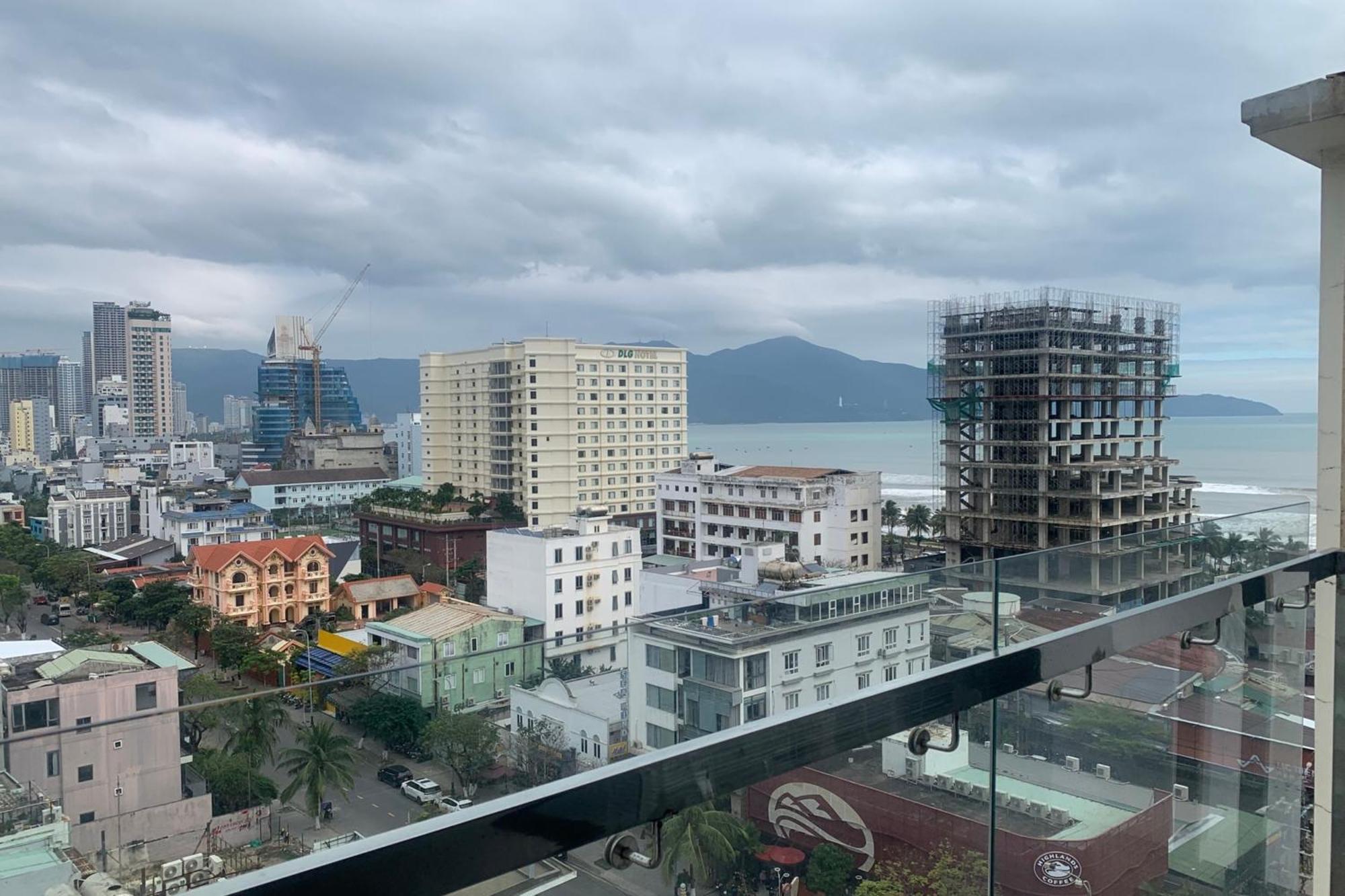 Ronal Hotel ダナン市 エクステリア 写真